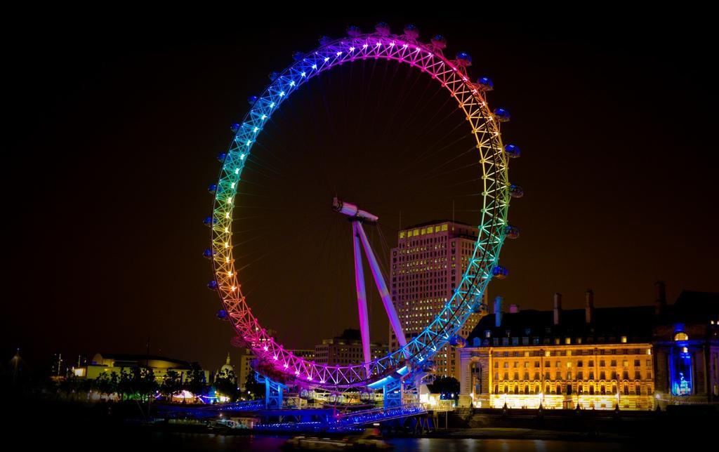 The Luxury Inn London Exterior photo