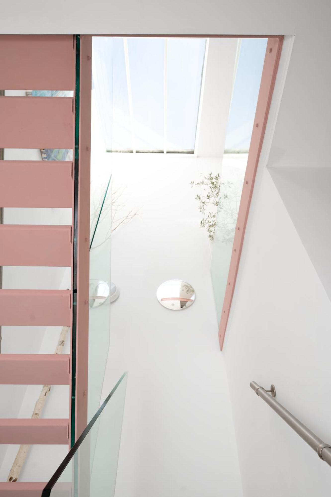 The Luxury Inn London Exterior photo