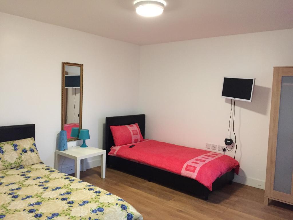 The Luxury Inn London Room photo